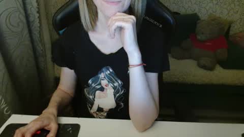 AngelCute32 online show from 10-16-25, 03:35