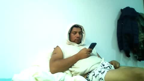 angeldavid90 online show from 10-20-25, 12:49