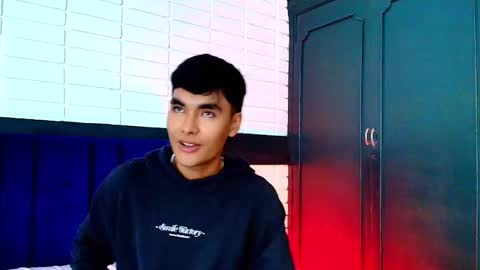 AngelduzZzt online show from 10-18-25, 01:12