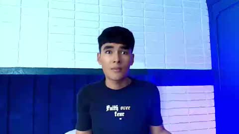 AngelduzZzt online show from 10-24-25, 12:34