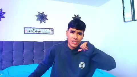 AngelduzZzt online show from 10-25-25, 12:34