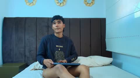 AngelduzZzt online show from 11-08-25, 12:49