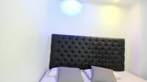 Angeli online show from 10-09-25, 10:57