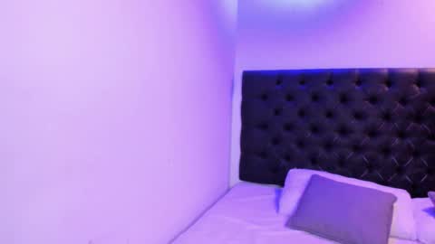 Angeli online show from 10-24-25, 10:55