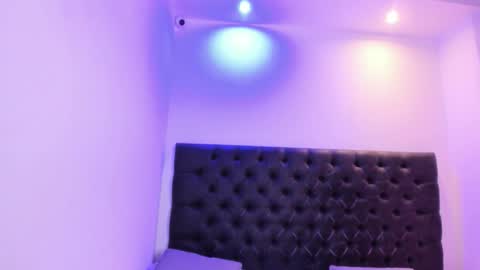 Angeli online show from 11-10-25, 10:58