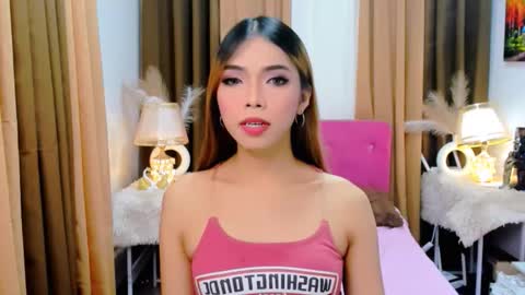 MISS PAU online show from 10-21-25, 05:19