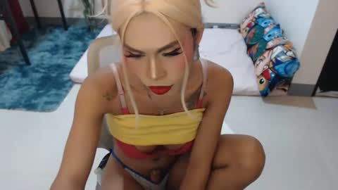 Snapshot of angelic_face_808 chatting on 02-14-26, 02:52 DIVINE ANGEL online show from 02-14-26, 02:52