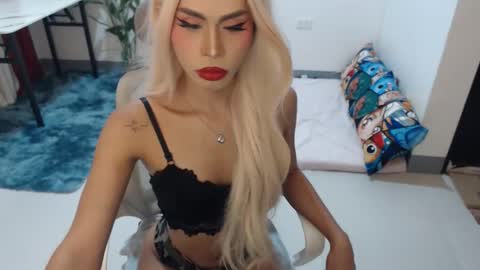 Snapshot of angelic_face_808 chatting on 02-16-26, 03:13 DIVINE ANGEL online show from 02-16-26, 03:13