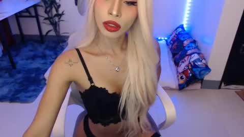 Snapshot of angelic_face_808 chatting on 02-25-26, 01:59 DIVINE ANGEL online show from 02-25-26, 01:59