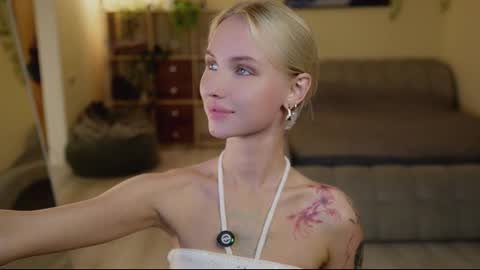 Gabby online show from 09-13-25, 05:02