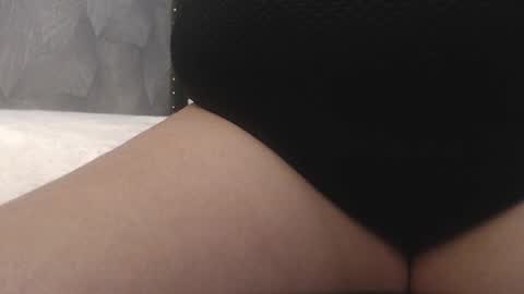 Snapshot of angelick_bo chatting on 10-24-25, 03:58 angelick_bo online show from 10-24-25, 03:58