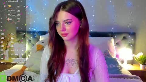 Snapshot of angelika_cute_ chatting on 09-29-25, 11:53 Angelika online show from 09-29-25, 11:53