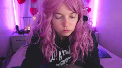 Angelika Rouge online show from 03-06-26, 10:56