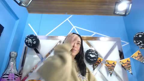    ANGELINA    online show from 10-22-25, 01:33