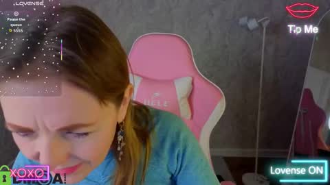 Snapshot of angelina_relax chatting on 02-26-26, 01:15 Angelina online show from 02-26-26, 01:15