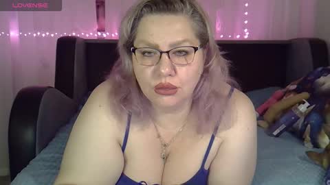 AngelinaGlam online show from 10-25-25, 05:08