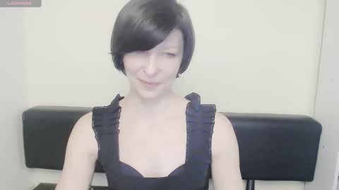 Angelina online show from 02-12-25, 10:56
