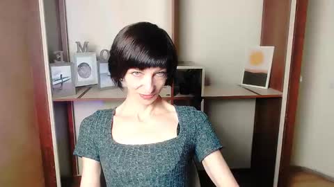 Angelina online show from 09-22-25, 06:37