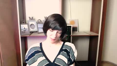 Angelina online show from 11-07-25, 08:25