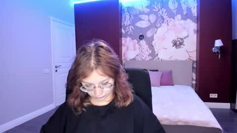 AngelinaLow online show from 09-08-25, 06:29
