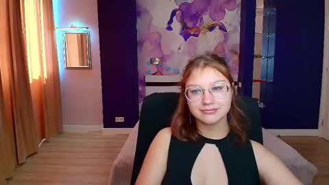 AngelinaLow online show from 09-13-25, 11:32