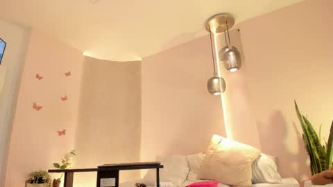 Angeline  online show from 12-17-25, 01:06