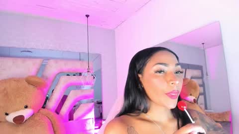 Angeline Heet online show from 12-16-25, 03:33