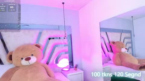 Angeline Heet online show from 01-15-26, 03:44