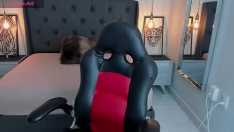 ANGELINE online show from 01-13-26, 07:41