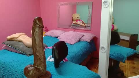 Snapshot of angelita_success chatting on 01-10-25, 10:06 angelita_success online show from 01-10-25, 10:06