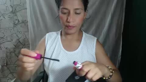 angela online show from 12-01-25, 12:26