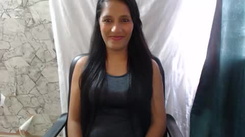 Snapshot of angelitaa_hot chatting on 02-13-26, 08:49 angela online show from 02-13-26, 08:49
