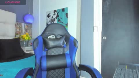 Snapshot of angeljoy7 chatting on 03-04-26, 04:51 --- Angel --- online show from 03-04-26, 04:51