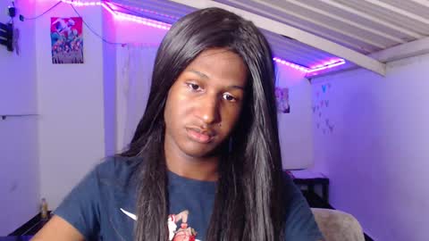 Snapshot of angell_dustt chatting on 12-17-24, 07:29 Danielle online show from 12-17-24, 07:29