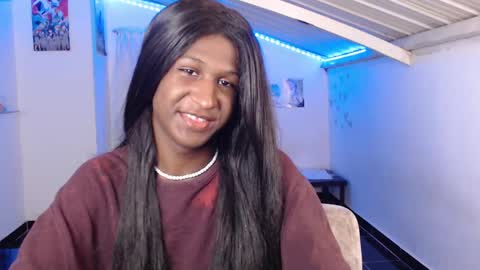 Snapshot of angell_dustt chatting on 01-20-25, 01:18 Danielle online show from 01-20-25, 01:18