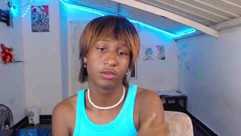 Snapshot of angell_dustt chatting on 02-01-25, 04:03 Danielle online show from 02-01-25, 04:03