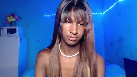 Snapshot of angell_dustt chatting on 10-05-25, 01:26 Danielle online show from 10-05-25, 01:26
