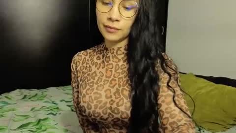 Snapshot of angellaisabella chatting on 10-24-25, 11:45 ANGELA ISABELLA online show from 10-24-25, 11:45