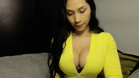 Snapshot of angellaisabella chatting on 11-08-25, 12:44 ANGELA ISABELLA online show from 11-08-25, 12:44