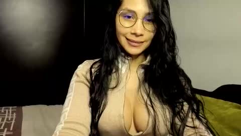 Snapshot of angellaisabella chatting on 11-16-25, 06:57 ANGELA ISABELLA online show from 11-16-25, 06:57