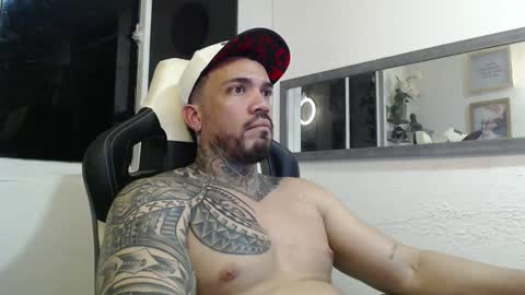 angellatino0 online show from 12-08-24, 02:39