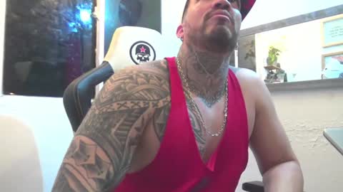 angellatino0 online show from 01-07-25, 05:54