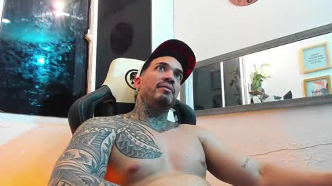 angellatino0 online show from 01-21-25, 07:26