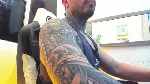 angellatino0 online show from 02-03-25, 04:25
