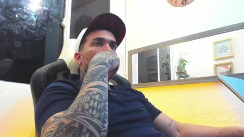 angellatino0 online show from 02-04-25, 05:53