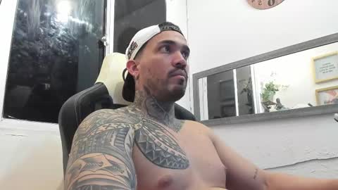 angellatino0 online show from 02-10-25, 03:46