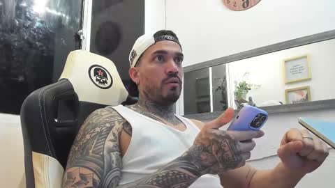 angellatino0 online show from 02-12-25, 07:34