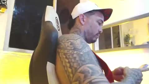 angellatino0 online show from 02-21-25, 07:45