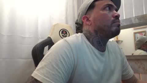angellatino0 online show from 10-09-25, 07:50