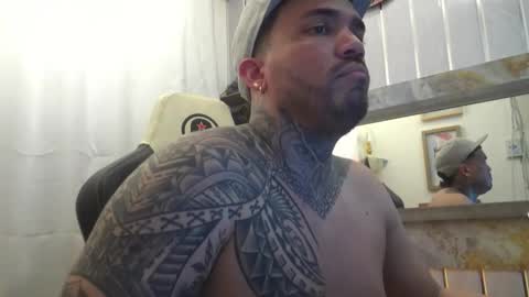 angellatino0 online show from 11-01-25, 04:14